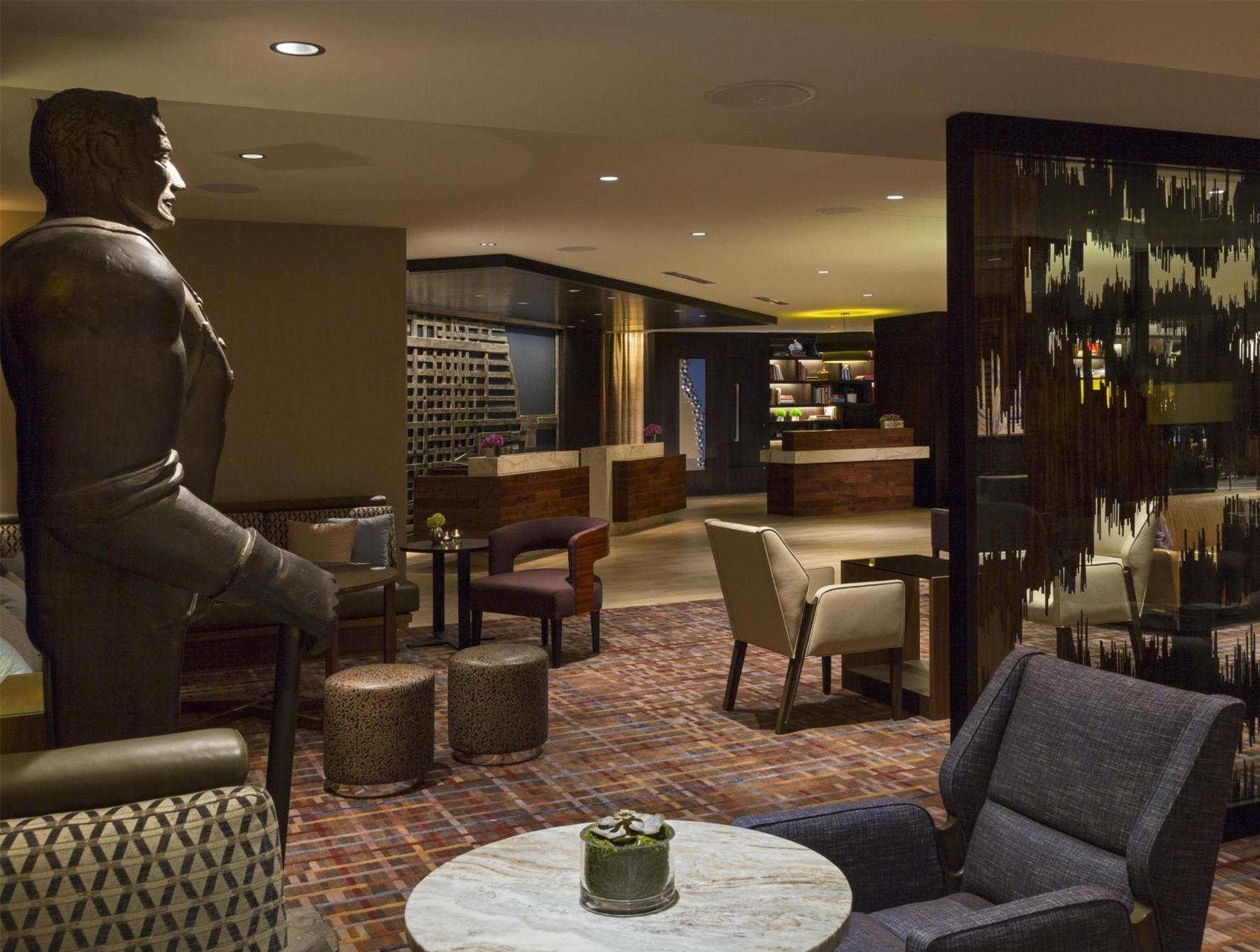 Hyatt Centric Magnificent Mile Hotel